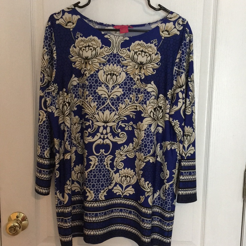 Elegant long sleeve decorative top